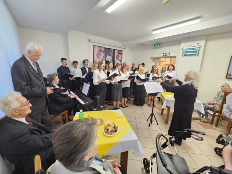 Występ chóru zboru wrocławskiego